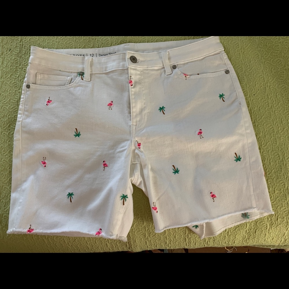Talbots women’s denim shorts. Like new.